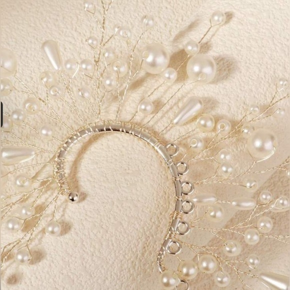 ✨NEW✨ Elegant White Floral Pearl Statement Ear Cuff wedding prom - Picture 5 of 8